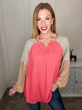 Load image into Gallery viewer, Solid and Print Mixed Sleeve Top