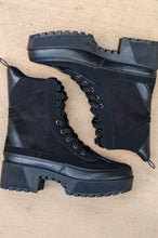 Load image into Gallery viewer, Desert Nights Lace Up Boots In Black