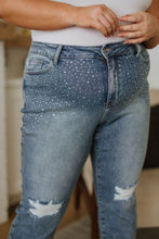Load image into Gallery viewer, Reese Rhinestone Slim Fit Jeans