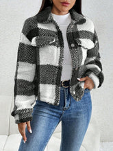 Load image into Gallery viewer, Decorative Pocket Flap Plaid Long Sleeve Jacket