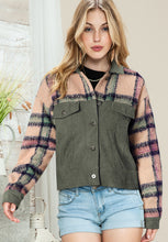 Load image into Gallery viewer, Plaid Corduroy Flap Pockets Button Up Jacket