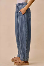 Load image into Gallery viewer, b7eb3da3ba7344cb89eed56537d28e2a-Max-Origin