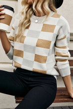Load image into Gallery viewer, Color Block Round Neck Sweater