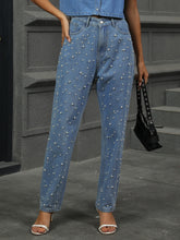 Load image into Gallery viewer, Pearl Detail Straight Jeans with Pockets