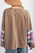 Load image into Gallery viewer, Plus Size Flower Round Neck Long Sleeve Blouse