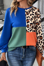 Load image into Gallery viewer, Color Block Round Neck Long Sleeve Sweatshirt