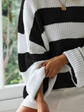 Load image into Gallery viewer, Round Neck Long Sleeve Sweater