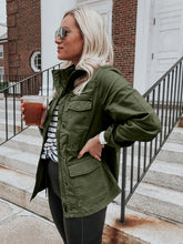 Load image into Gallery viewer, Pocketed Long Sleeve Zip Up Jacket