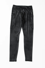 Load image into Gallery viewer, Pocketed V-Cut Waist Leggings