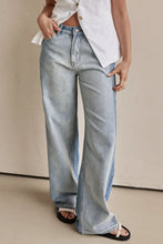 Load image into Gallery viewer, Contrast Straight Leg Jeans with Pockets