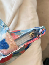 Load image into Gallery viewer, Printed Canvas Handbag with Zipper