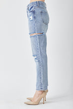 Load image into Gallery viewer, RISEN Distressed Slim Cropped Jeans
