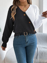 Load image into Gallery viewer, Two-Tone V-Neck Long Sleeve Sweater