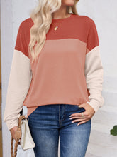 Load image into Gallery viewer, Color Block Round Neck Long Sleeve Sweatshirt
