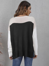 Load image into Gallery viewer, Color Block Round Neck Sweater