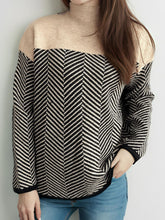 Load image into Gallery viewer, Contrast Turtleneck Long Sleeve Sweater