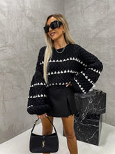 Load image into Gallery viewer, Contrast Round Neck Long Sleeve Sweater