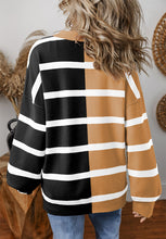 Load image into Gallery viewer, Contrast Striped Long Sleeve Sweatshirt