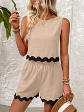 Load image into Gallery viewer, Contrast Trim Round Neck Top and Shorts Set