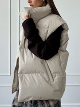 Load image into Gallery viewer, Zip Up Turtleneck Vest Coat