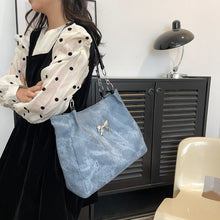 Load image into Gallery viewer, Bow Polyester Medium Tote Bag