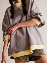Load image into Gallery viewer, Contrast Trim Round Neck Long Sleeve Sweatshirt