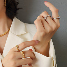 Load image into Gallery viewer, Titanium Steel Knot Ring