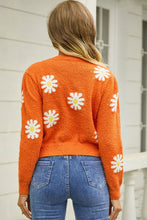Load image into Gallery viewer, Flower Pattern Round Neck Short Sleeve Pullover Sweater