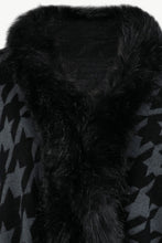 Load image into Gallery viewer, Houndstooth Fringe Hem Poncho