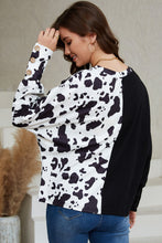 Load image into Gallery viewer, Animal Print Round Neck Top