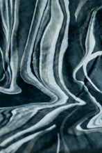 Load image into Gallery viewer, DOORBUSTER DEAL: Cuddley Fleece Decorative Throw Blanket