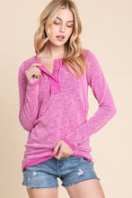 Load image into Gallery viewer, Reborn J Contrast Trim Half Button Long Sleeve T-Shirt