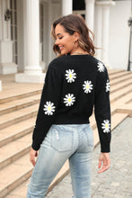 Load image into Gallery viewer, Flower Pattern Round Neck Short Sleeve Pullover Sweater