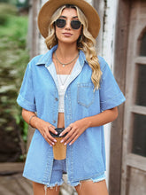 Load image into Gallery viewer, Pocketed Button Up Short Sleeve Denim Shirt