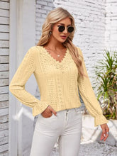Load image into Gallery viewer, Applique V-Neck Flounce Sleeve T-Shirt