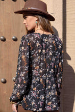 Load image into Gallery viewer, Printed Round Neck Long Sleeve Blouse