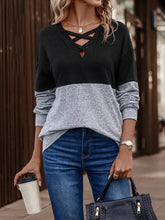 Load image into Gallery viewer, Two-Tone Crisscross Detail Sweatshirt