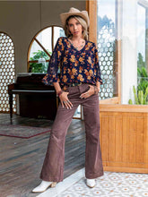 Load image into Gallery viewer, Floral V-Neck Crochet Blouse