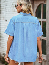 Load image into Gallery viewer, Pocketed Button Up Short Sleeve Denim Shirt