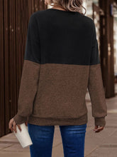 Load image into Gallery viewer, Two-Tone Crisscross Detail Sweatshirt