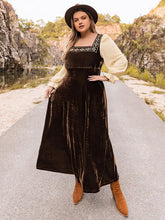 Load image into Gallery viewer, Plus Size Embroidered Square Neck Dress