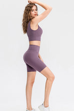 Load image into Gallery viewer, Slim Fit Wide Waistband Sports Shorts