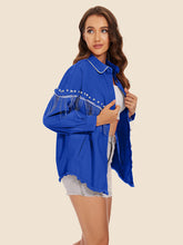 Load image into Gallery viewer, Raw Hem Fringe Detail Denim Jacket