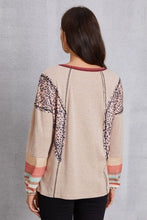 Load image into Gallery viewer, Contrast Stitching Leopard Long Sleeve Blouse