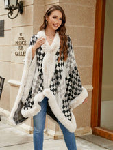 Load image into Gallery viewer, Checkered Faux Fur Trim Poncho