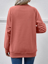Load image into Gallery viewer, Round Neck Long Sleeve Sweatshirt