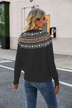 Load image into Gallery viewer, Round Neck Raglan Sleeve Sweater