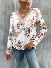 Load image into Gallery viewer, Printed V-Neck Long Sleeve Blouse