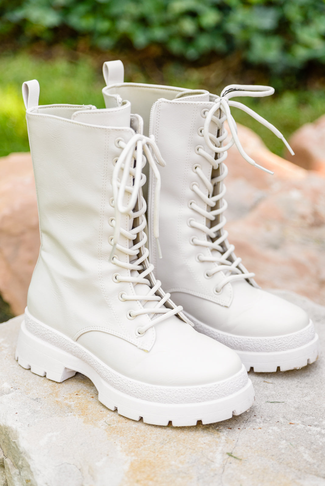 Load image into Gallery viewer, Autumn Feels Combat Boots