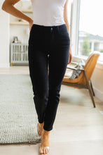 Load image into Gallery viewer, Edith Mid Rise Classic Slim Jeans in Black